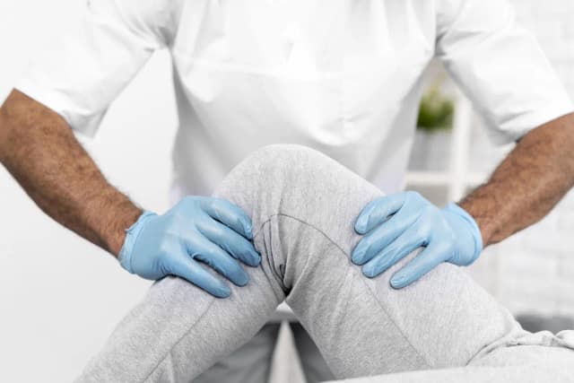 Skuteczna rehabilitacja na kolano: ćwiczenia, które przyspieszą powrót do zdrowia Skuteczna rehabilitacja na kolano: ćwiczenia, które przyspieszą powrót do zdrowia
