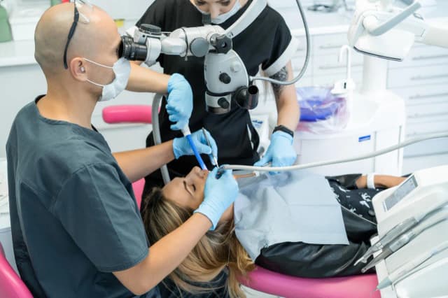 Endodoncja – jakie narzędzia są do niej potrzebne? Endodoncja – jakie narzędzia są do niej potrzebne?