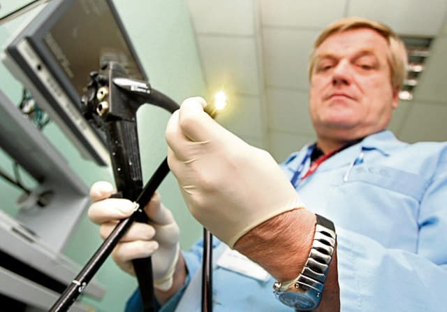 Gdzie można zrobić gastroskopię na NFZ? Sprawdź dostępne miejsca i terminy Gdzie można zrobić gastroskopię na NFZ? Sprawdź dostępne miejsca i terminy