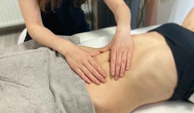 Kiedy do fizjoterapeuty po cc? Kluczowe informacje o rehabilitacji Kiedy do fizjoterapeuty po cc? Kluczowe informacje o rehabilitacji